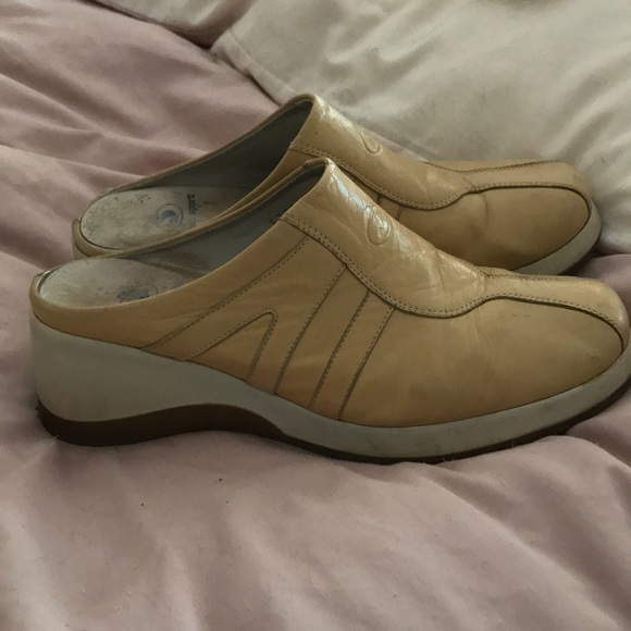 Janet Sport Italian Leather Shoes - Picture 3 of 6